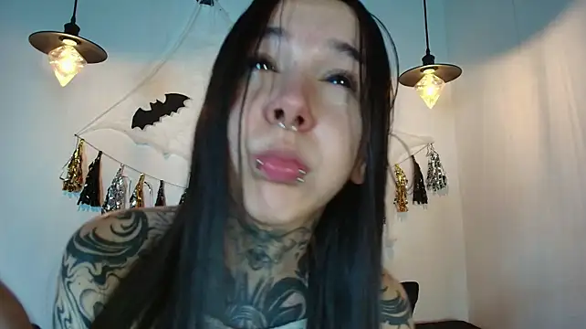 Alien_eyes09 - Spanking in 4