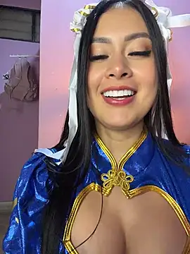 CristalLeyner - Hey my beautiful chun-li showme u outfit