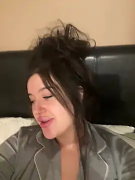 EmiliaLaurentt - Bubble butt vid LT 🍑