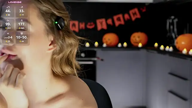 DiannMccarl - tease my clitty over panties