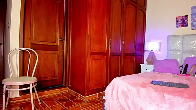 Naomy_68 - bounce ass + spank ass x3
