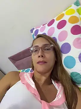 Candy-xxx - Sucking fingers🖖🤤
