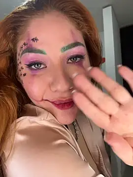 Celestedubois - SHOW PUSSY IN CLOSE-UP ⭐