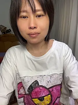 Duoduo18 - 脱掉内衣2分钟