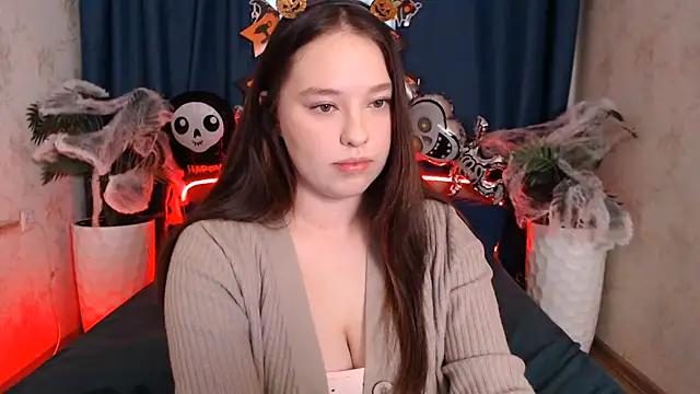 PureLedy - show panties (close)