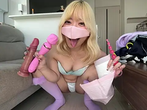 Pinkudayo_girl - ニーフィア脱ぎ脱ぎ