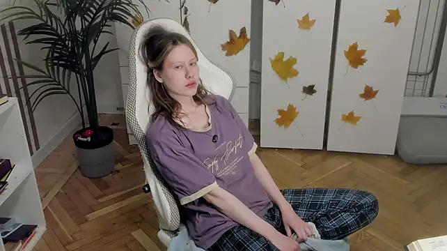 Silly__Milly - jerking off with my hand inside my pant