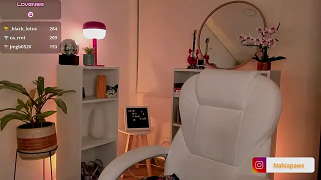 Nahiapaws - worship my sexy body