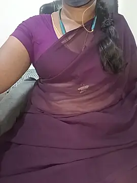 Tamil-hotwife - Oil massage on pussy