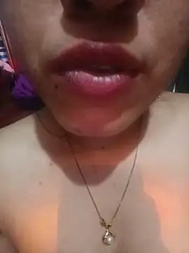 Maya-120 - Boobs show
