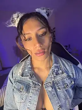 Rebbecca_ - Quitar panty y abrir las piernas