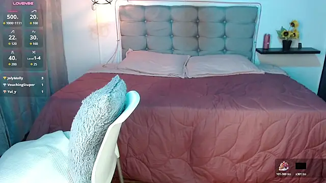 Emma1_xx - Show boobs