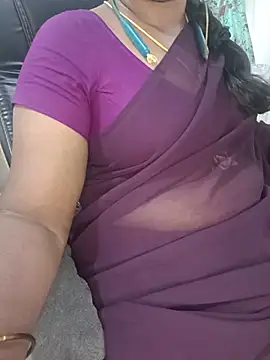 Tamil-hotwife - Oil massage on pussy
