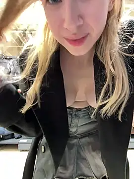 Michelle_lovique - slap my naughty ass right here!!