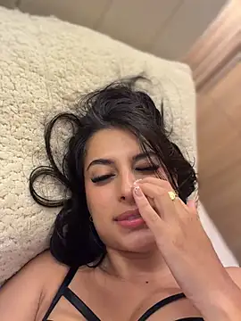 Mia_arabs - SHOW BOOBS
