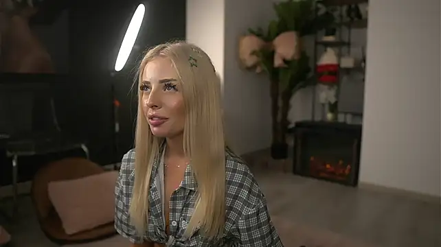 SerenaNoir - Vibe my ass in🍑💦🧁