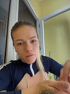 -Sexy_Barbie- - ✨Striptease+anal plug✨