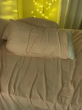 Samyabre - Suck dildo and Twerk naked