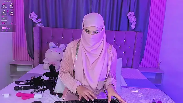 Nayla-Mouna - Blow job+spit dildo 😋😋