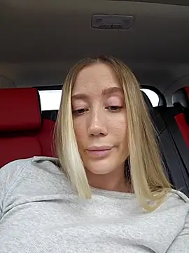 SvetLive - Big squirt in car public 💦💦💦