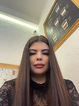 AmelliaDiamond - Caresses pussy in cafe