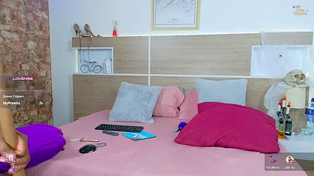 KAROL-SCOTT - Finger in pussy