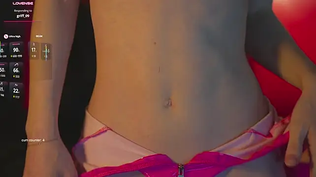 Katy__Ethereal - squzee my boobs