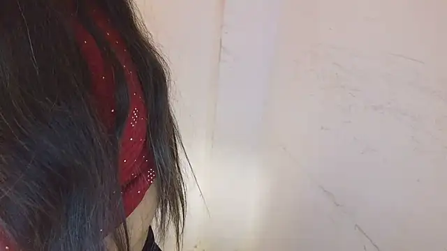 Hey_Daisy - lips show