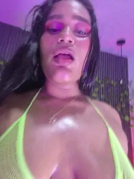 Sara_Chanel_
