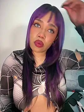 Pamela_doll3 - Look boobs an tongs