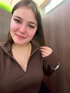 Cristal-Et-Moet - Riding a BBC to squirt🥵💦