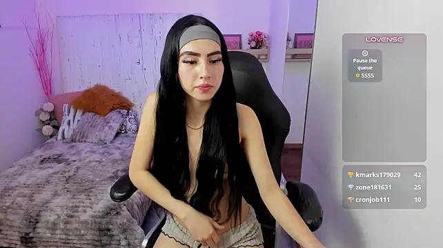 Melodi_velasquez - 🍉Oil massage ass & spanks hard🍉
