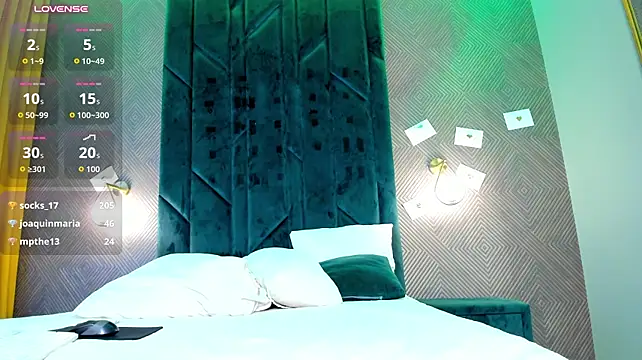 Selene-Vos - ride on a pillow
