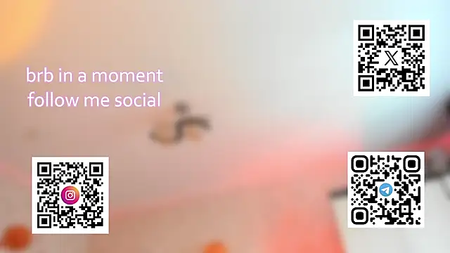 Mistyyymmm - Squats on camera + Flash pussy