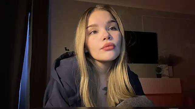 KrystinaBelgard - Dance in only body for the first time