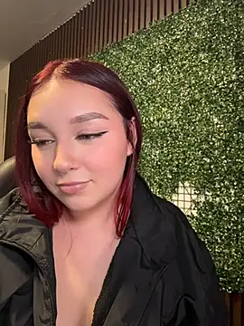 Karen18_boobs - Riding dildo in table 🎀