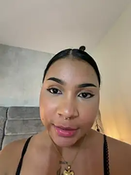 MeganHouston_ - control lush 5 min in my pussy 🥵🤤