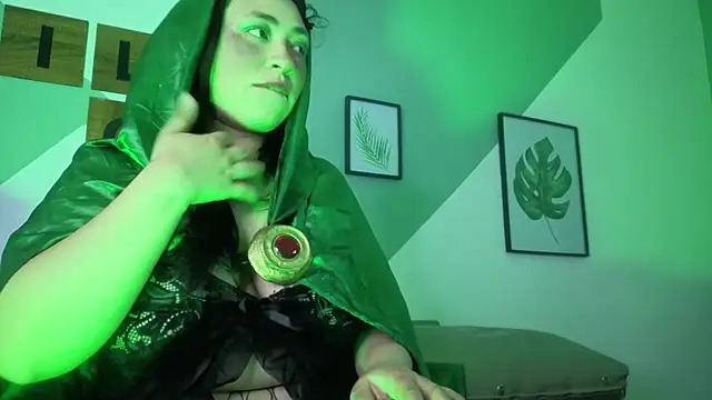 Liaroselle - new vibrating toy + fucked pussy