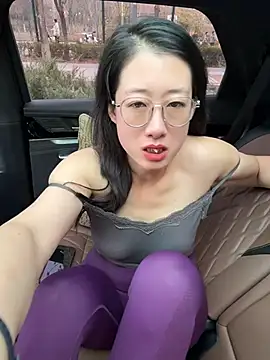 Weiwei103 - 国王控制小粉8分King Controls a Pink Toy for 8 M