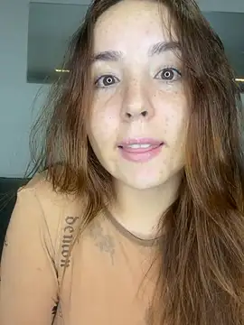 BrunaMendees - Fuder o cuzinho com a cenoura
