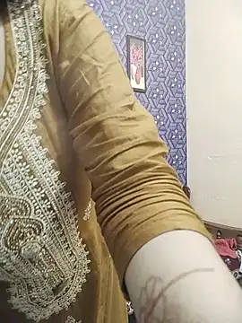 Queen_Rosyy