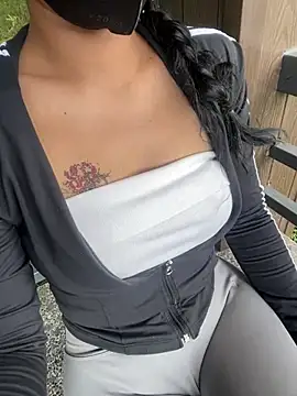 HoneyNana2000 - Let play toy and squirt besider stranger
