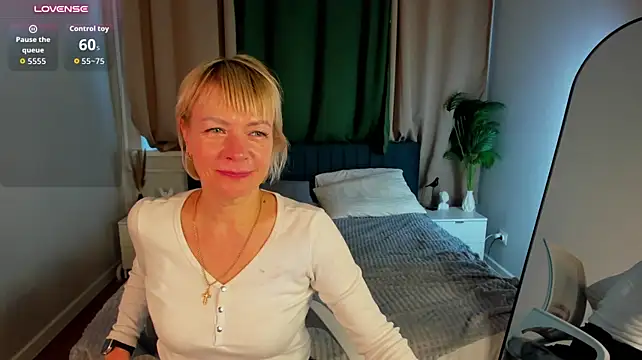 Ann_Annise - Spank my ass in Doga position 10 times