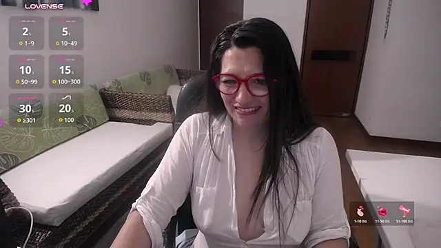 Hanna_MA - shake my boobs wet without hands