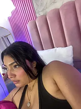 ArianaRougee - let me see your pretty tits