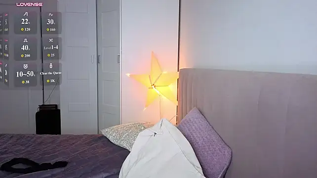 SmolCutie - GET NAKED