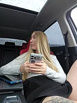 SvetLive - Squirt in car 💦💦💦