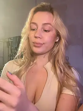 Meanexx - Pussy to cam fingering