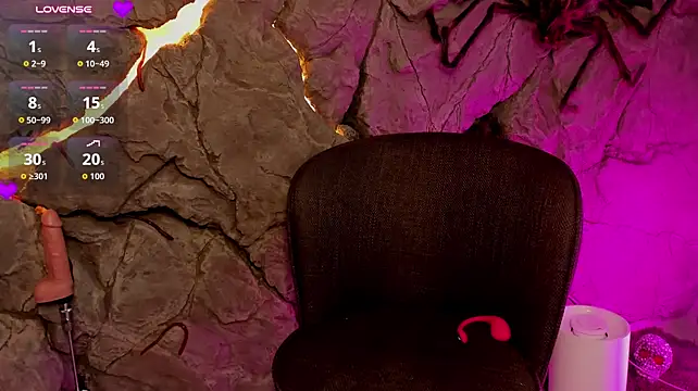 Maakimo - PLAY PUSSY MAKE IT JUICY