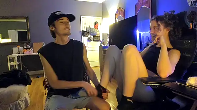 Sweetmarie223 - Shorts off<3